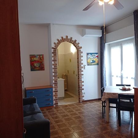 La Casa Di Dario Apartment Pero Exterior foto