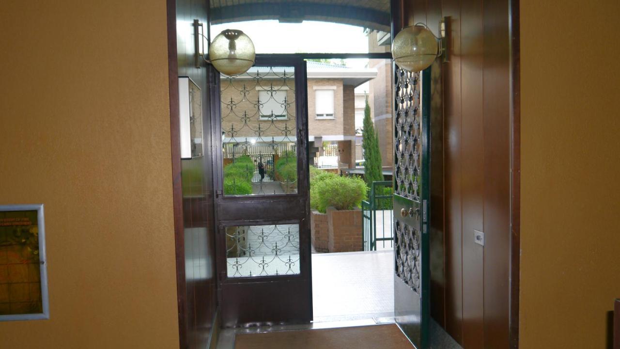 La Casa Di Dario Apartment Pero Exterior foto