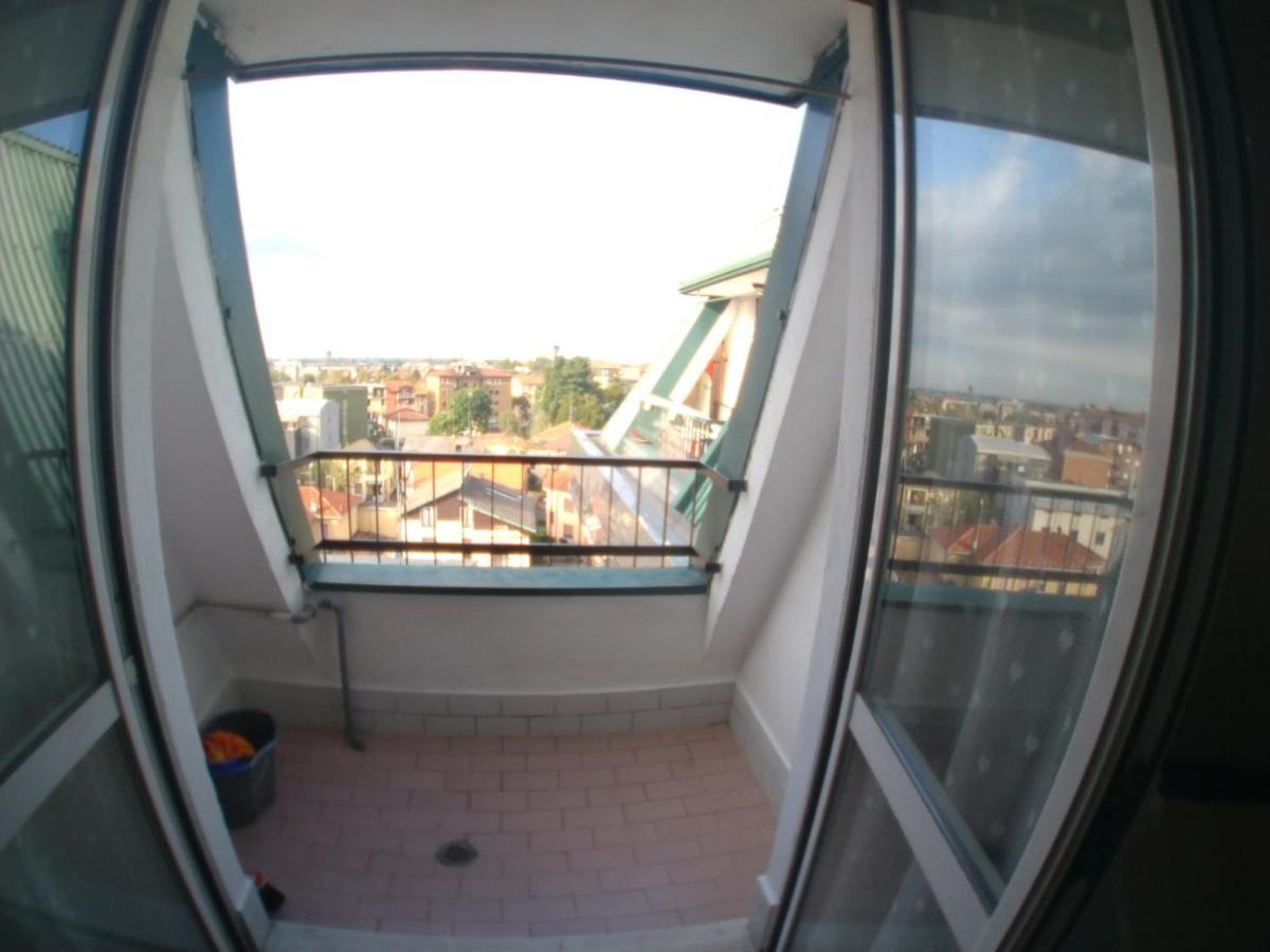 La Casa Di Dario Apartment Pero Exterior foto