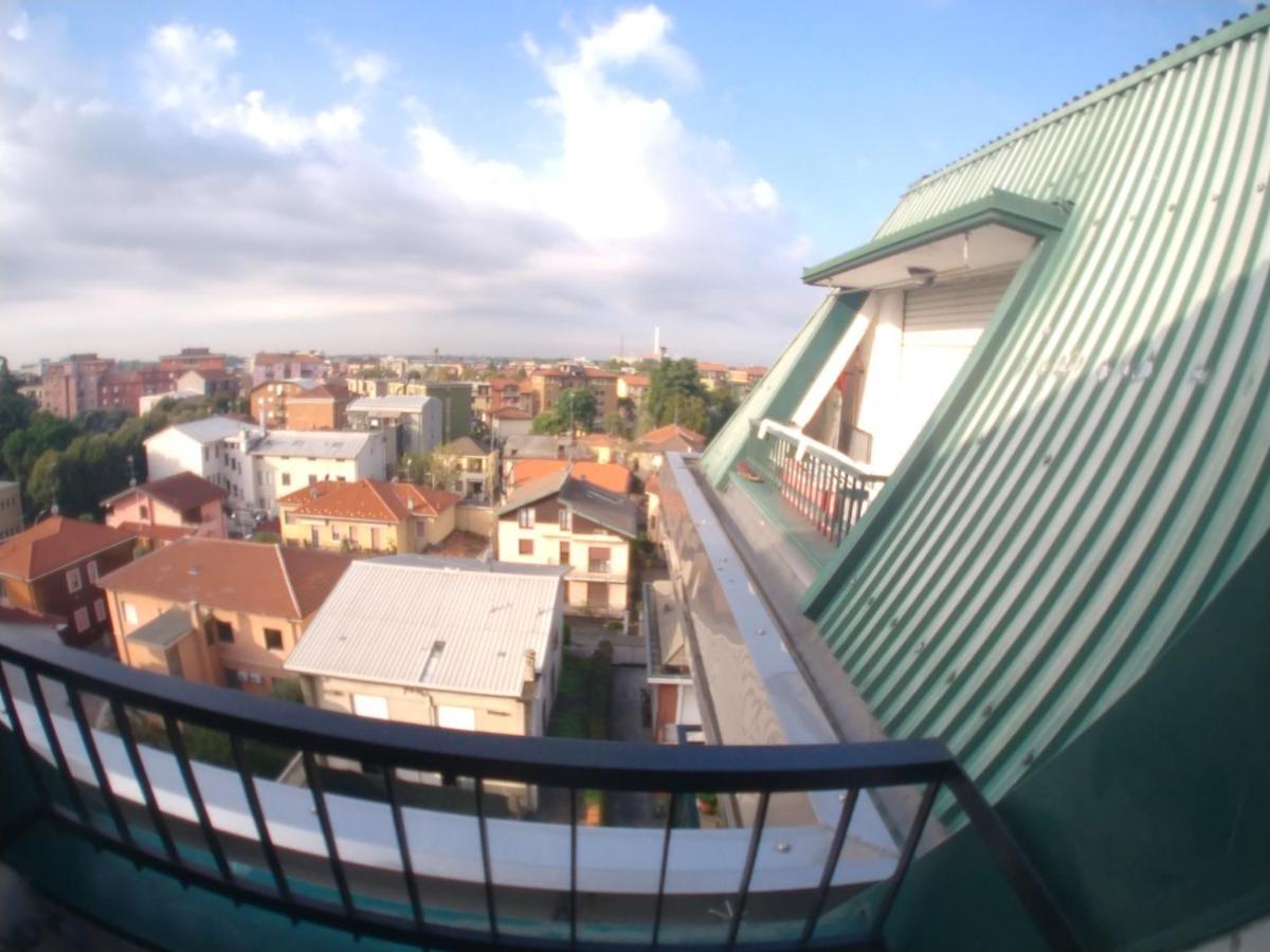 La Casa Di Dario Apartment Pero Exterior foto