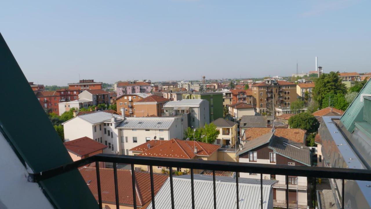 La Casa Di Dario Apartment Pero Exterior foto